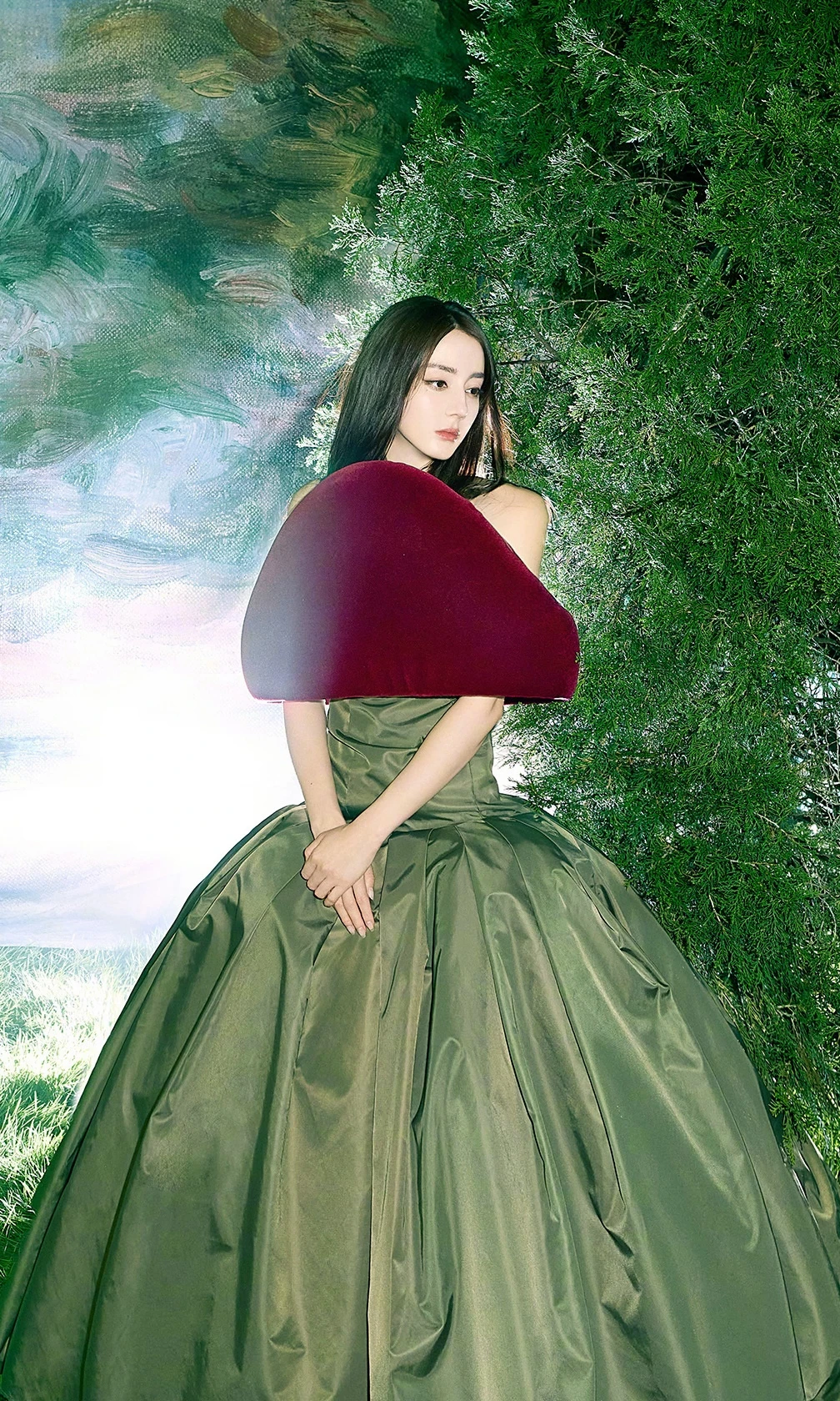 全屏图才能展现迪丽热巴VOGUE大片的美！