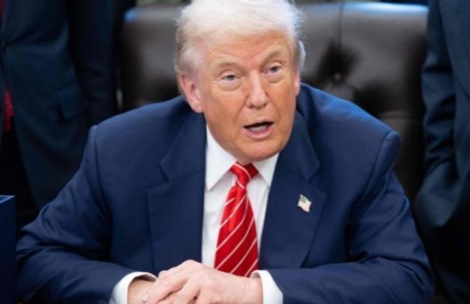 特朗普计划让中国数千架波音客机全部停飞。

很多人还以为中美贸易战只是停留在关税