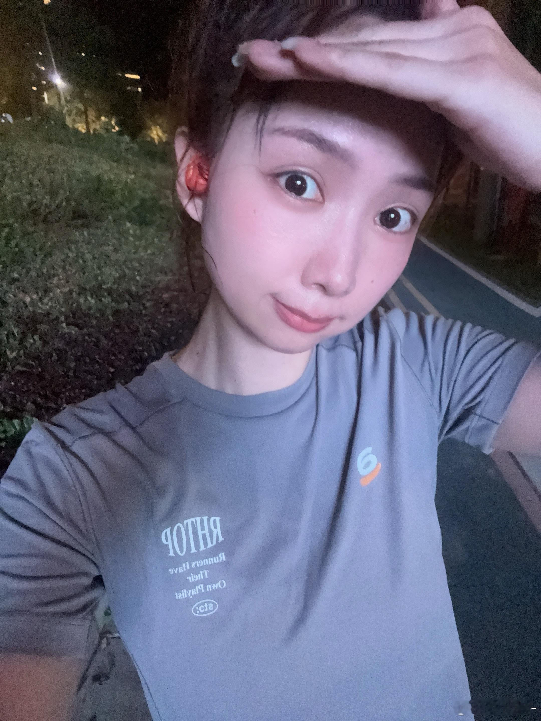 雨后的夏天，又闷又热，跑起来不能呼吸热烈开跑计划我的跑马搭子即刻开跑 ​​​