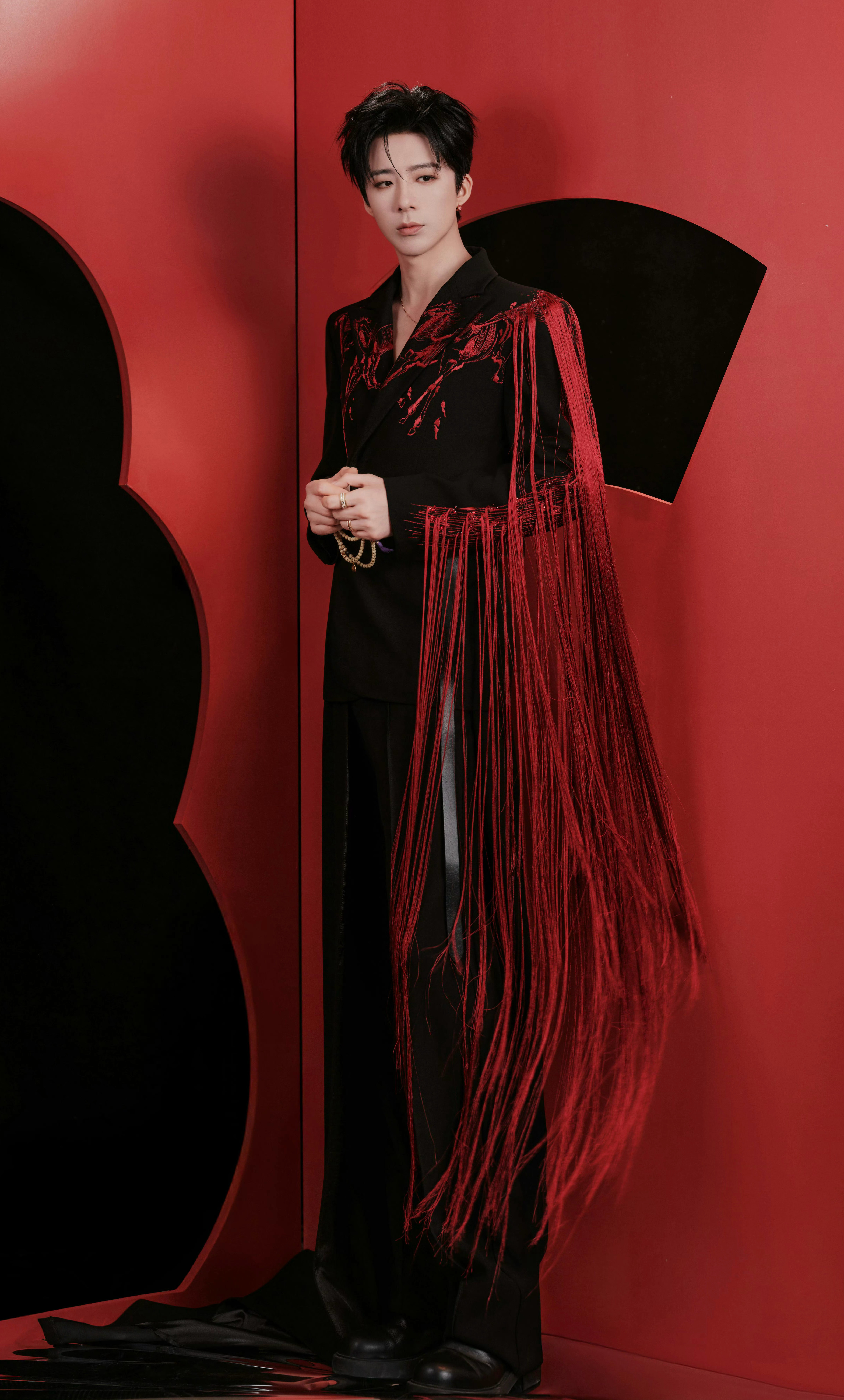 每次看到刘宇宁的新照片，都被他的帅气惊艳到失语。刘宇宁身上的帅气，是一种让人过目