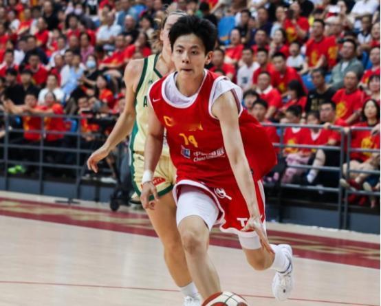 中国女篮大战印尼3消息！两人能进WNBA？女姚明或提前锁定状元

 
7月13日