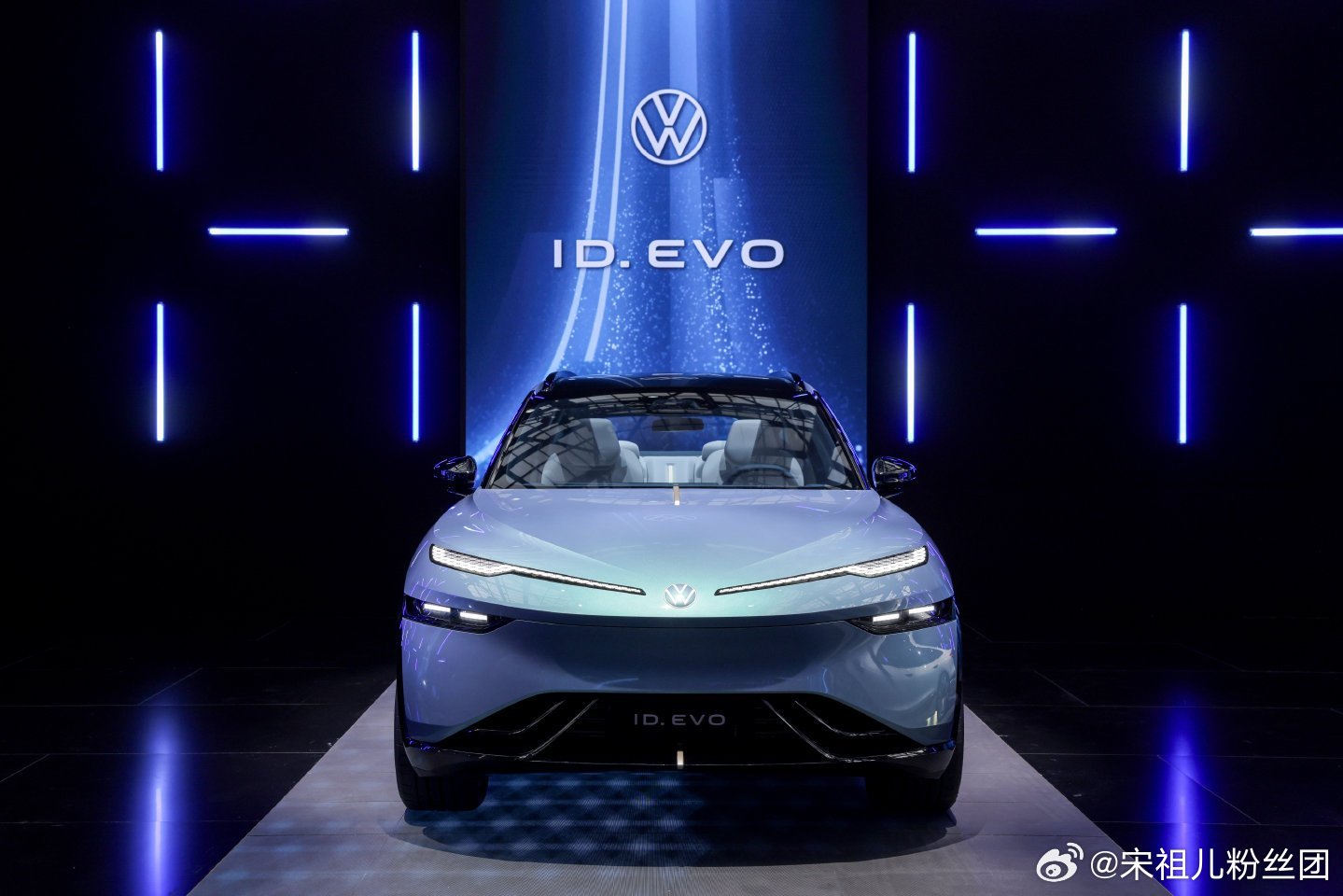 金标大众IDEVO颜智双开挂上海车展与众野生摄影师   金标大众大众ID.EVO