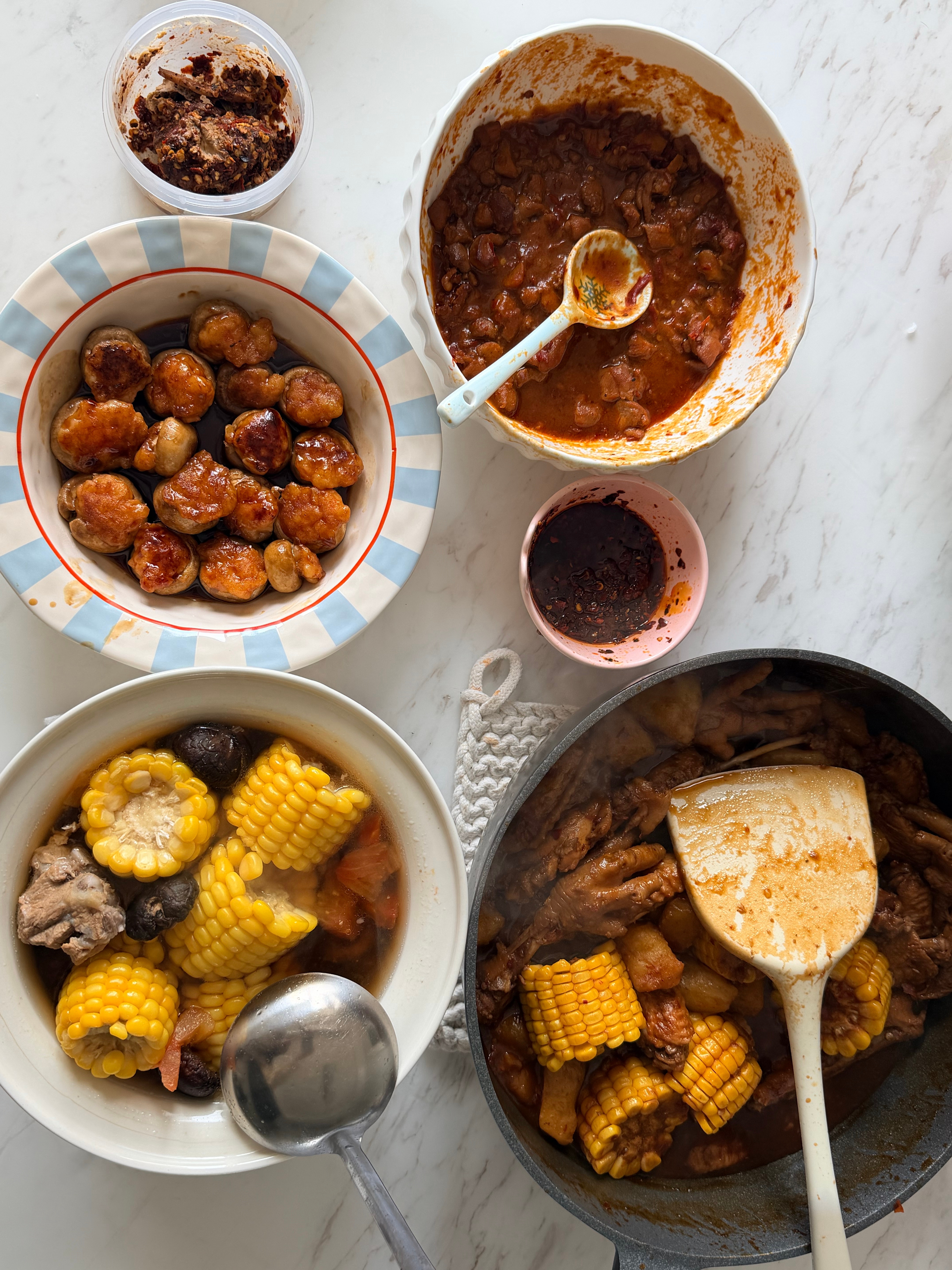 中午好吃饭了吗🍽️最近每天都要吃霉豆腐哈哈哈哈好好吃 