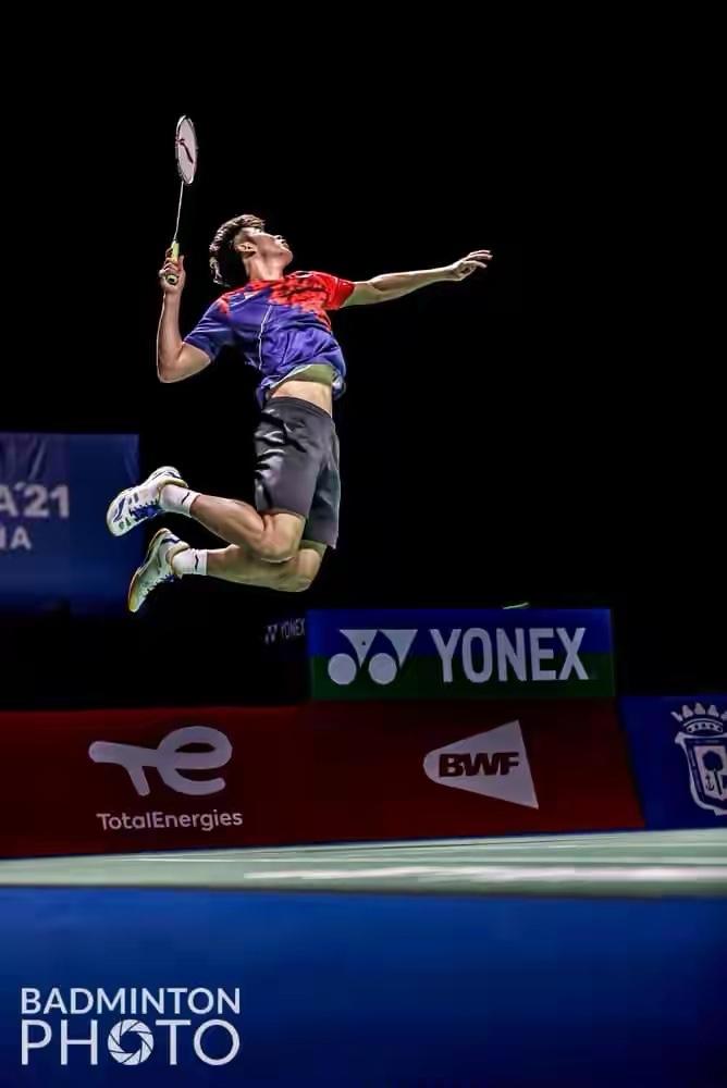 骆健佑18:21、21:19、21:14普兰诺伊，打了场典型的逆转之战，骆健佑竟