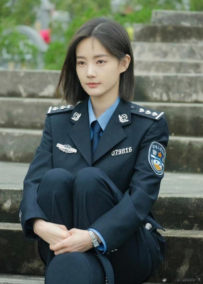 李一桐早期照片，不愧是被sm星探选中两次，天生就是吃演员这碗饭！ ​​​