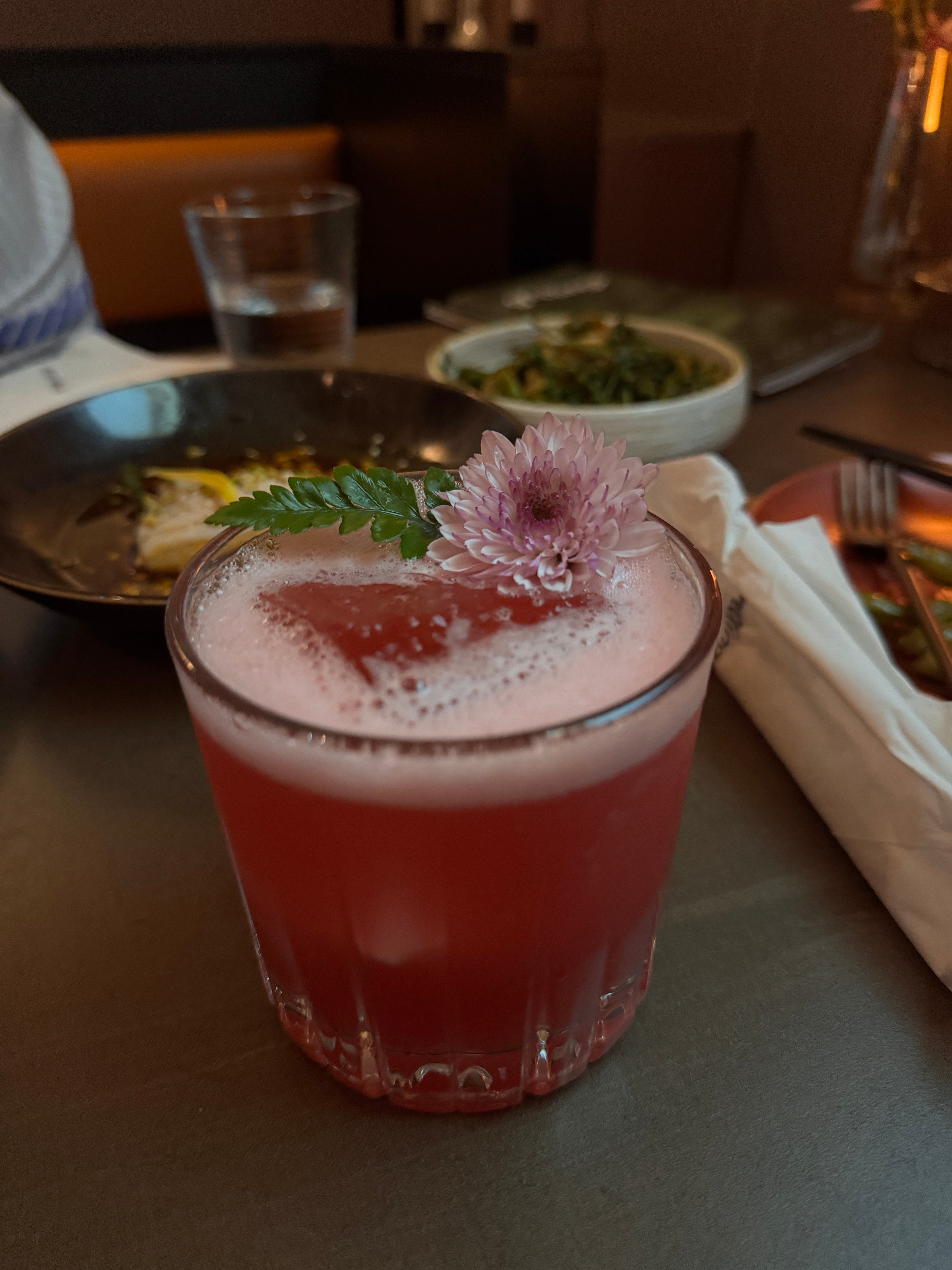 今日份微醺酒居然叫：《渣男没有心》要是喝多了我就不拯救世界了昂～保证乖乖回酒店睡