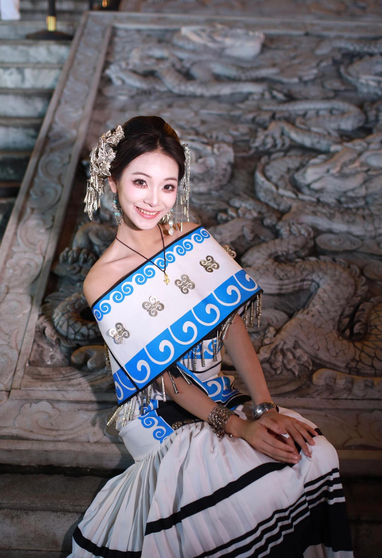 偶遇mm，随拍几张少数民族服饰 秀出你的民族范儿 甜美傣族风 少数民族的魅力