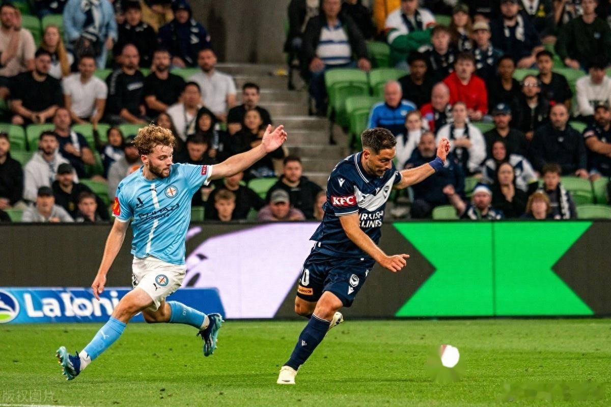 今日公推周六002 澳超 墨尔本城vs悉尼FC墨尔本城本赛季表现远未达预期，目前