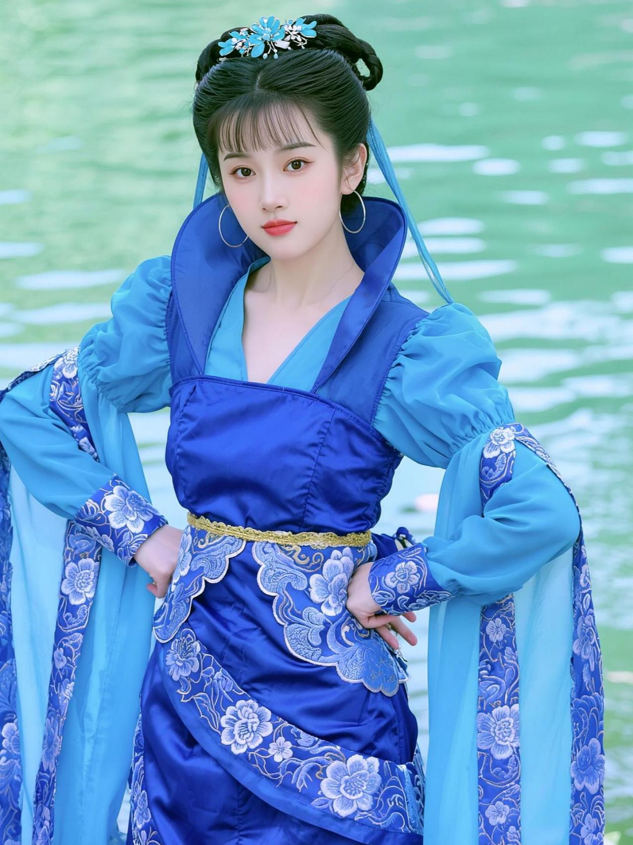 AI蓝调古风写真 抖音ai创作 抖音玩法合伙人计划。