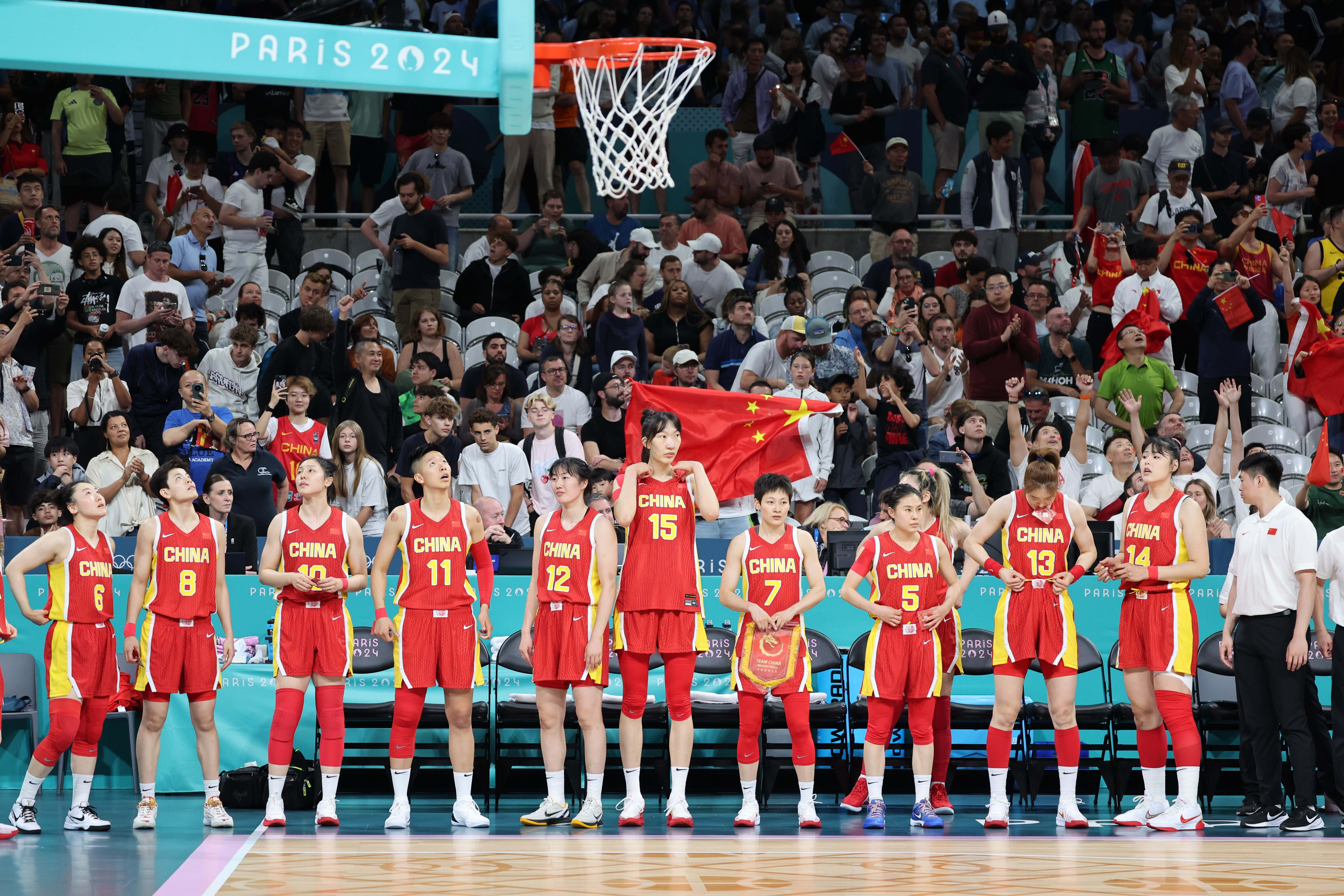 #中国女篮vs塞尔维亚女篮#奥运女篮战报：塞尔维亚女篮81-59大胜中国女篮，遭
