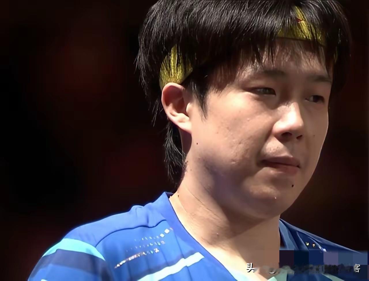 王楚钦又输了，看来红色队服运气好。
今天国乒对阵德国，混双先输一局，女单莎莎3-