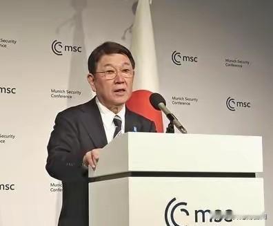 日本外相茂木敏充今天有点“气馁”，他说：“很遗憾，我这两天未能联系上中国外长王毅