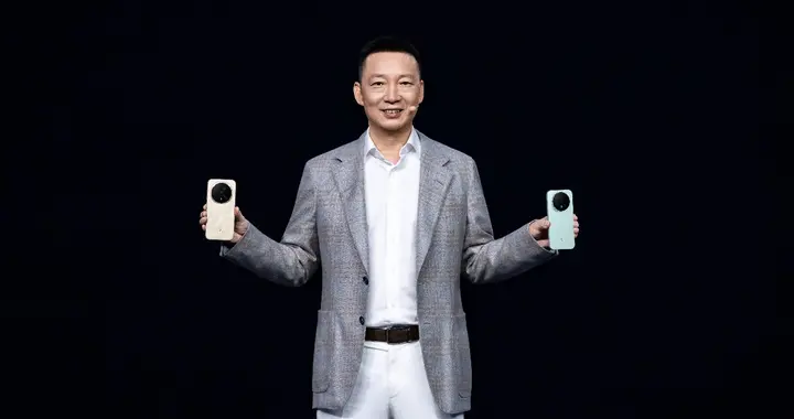 荣耀Magic8系列正式发布 开启自进化AI原生手机时代