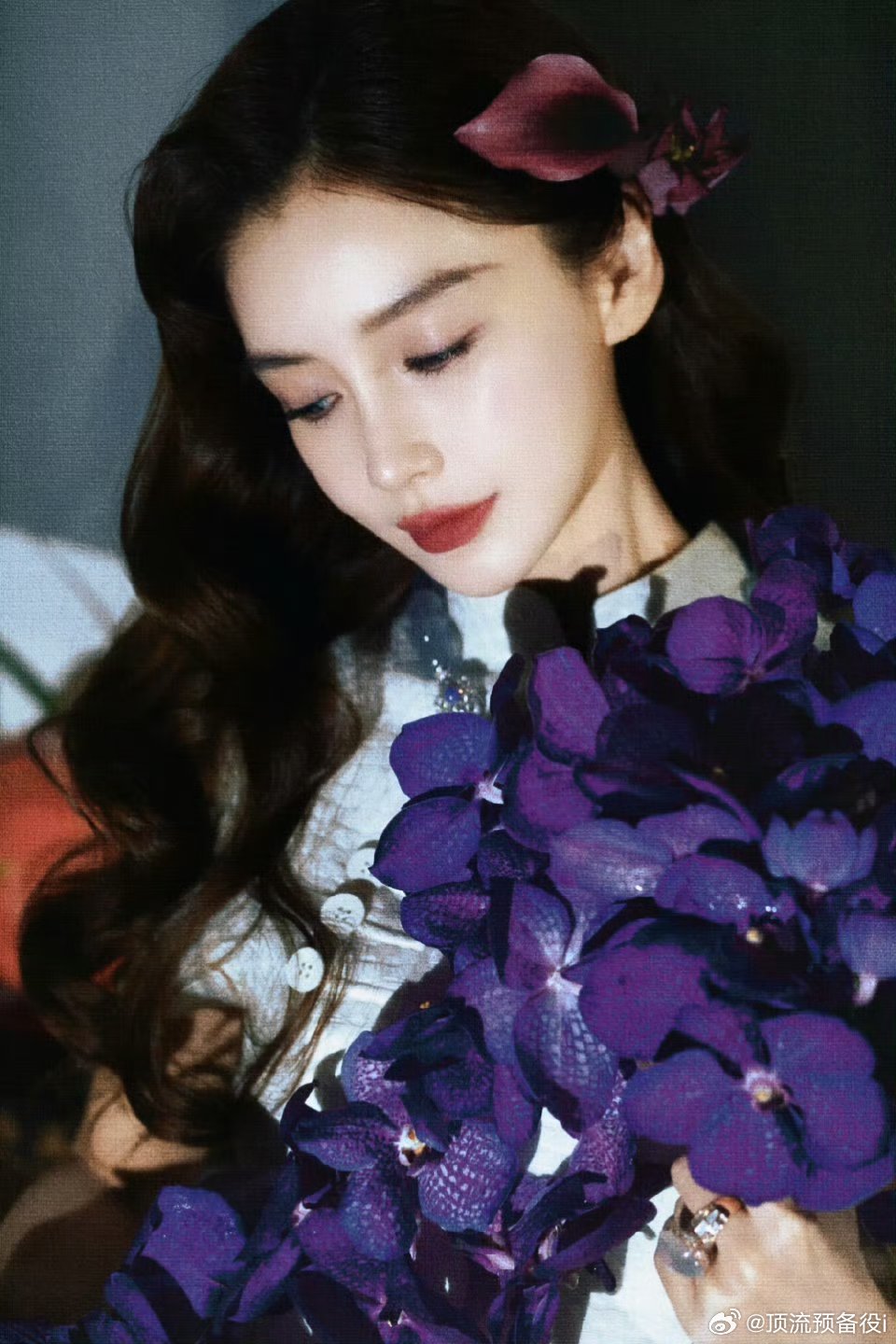 Angelababy紫罗兰中式美人被Angelababy这组生日写真美到失语白裙