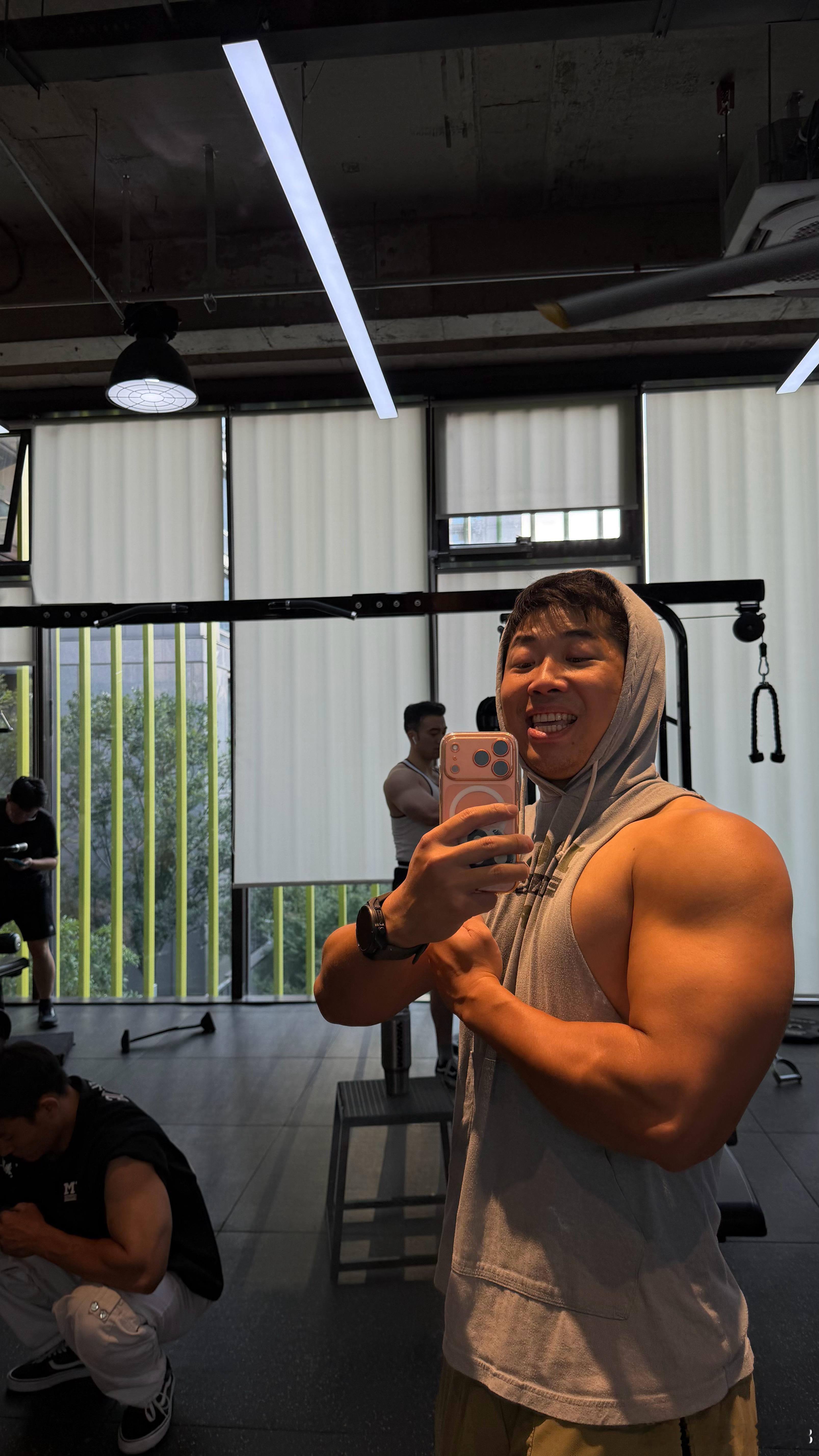 chest day[嘻嘻] ​​​