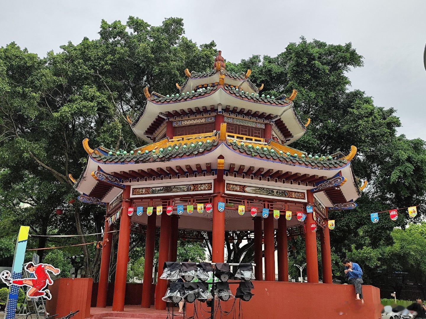 【梅州游】嘉应古城雨后夕阳，从始爱上梅州笋粄~ 