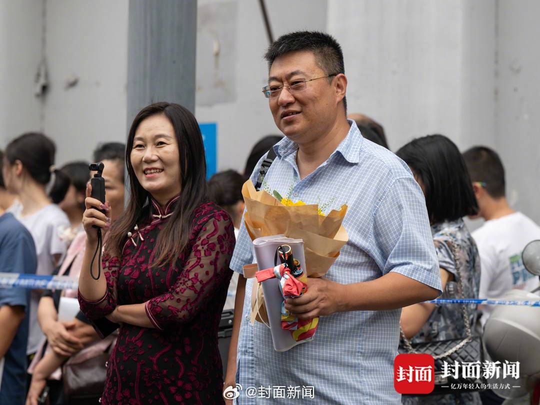 【请继续“加油鸭”！#一起给1342万高考生加油# 】#有关高考的独家记忆# 考