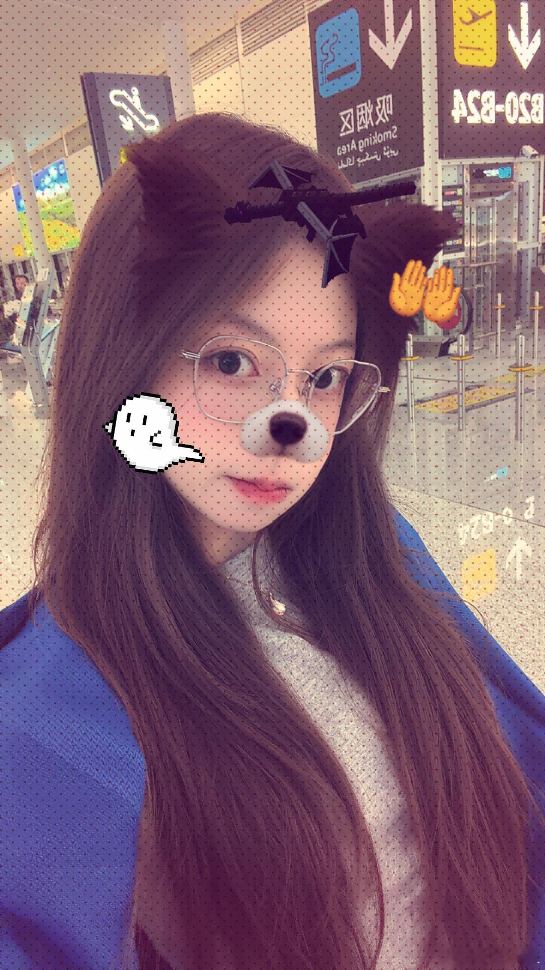 解锁新地标~贴心的空姐提醒我穿衣服可我实在没有哇出差了10天了箱子里只有夏装只好