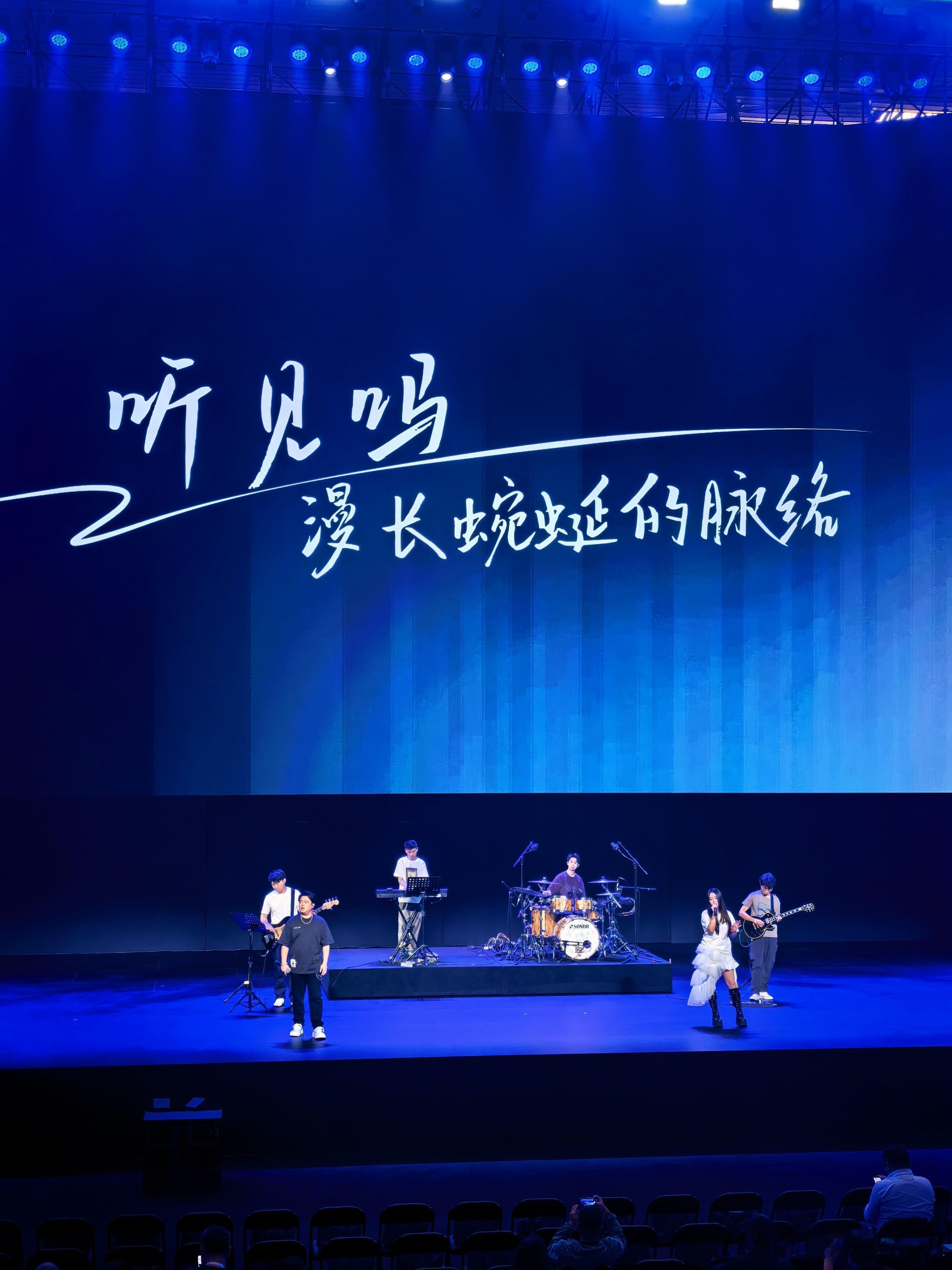 那个男人，如期而至！今天，是不是斌神？期待一下蔚来es9上市发布会蔚来大v聊车 
