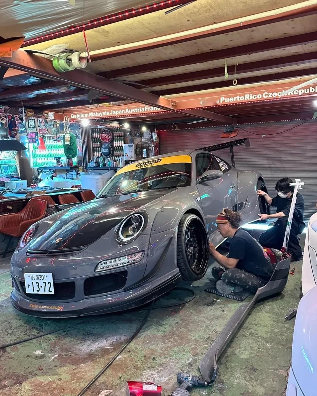 RWB |灰色钢铁战斗的姿态。豪车超跑经典改装车改装车[超话]保时捷中井启rwb