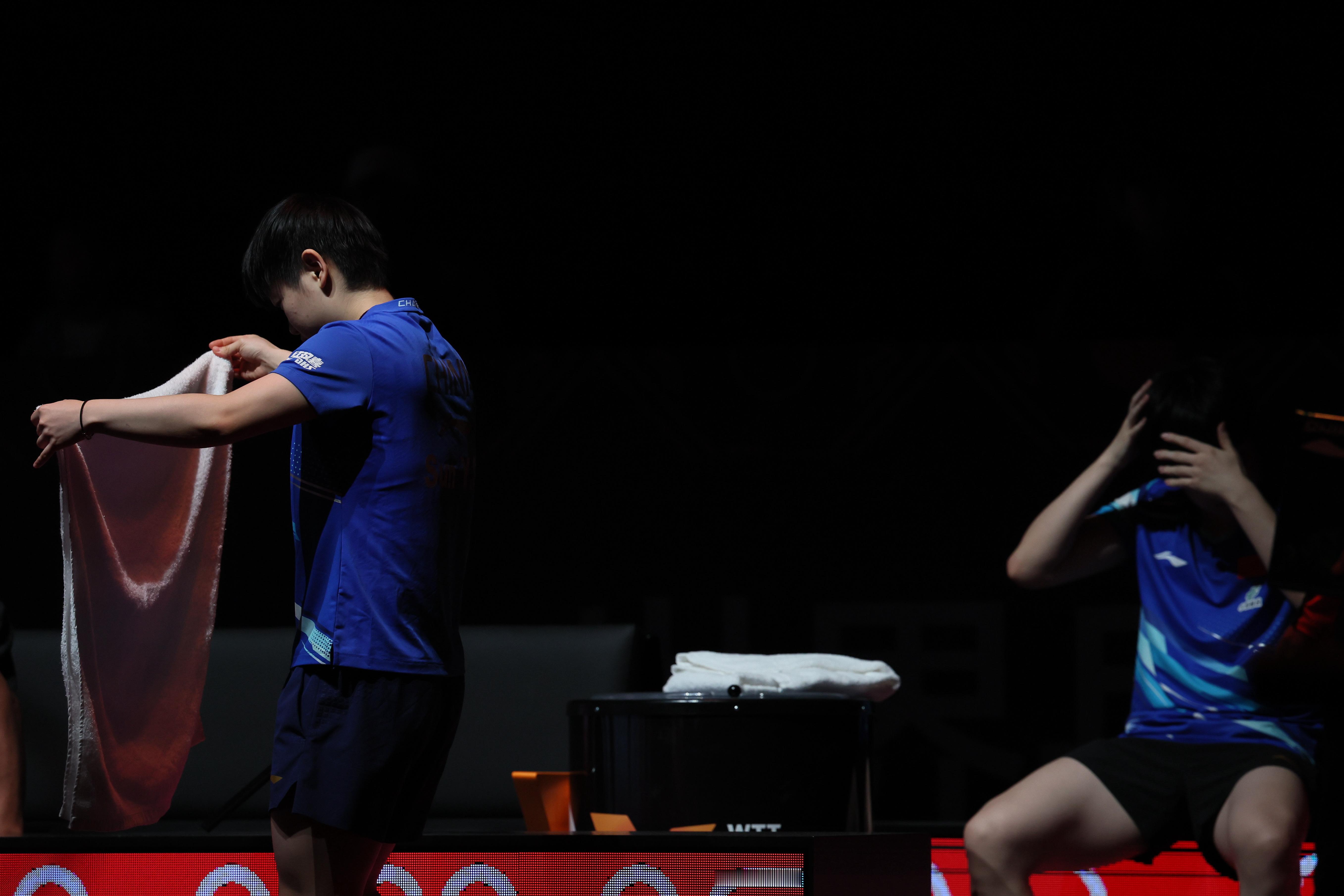 莎头 20251214｜混双图集莎莎头头辛苦啦 健康快乐 好好休息