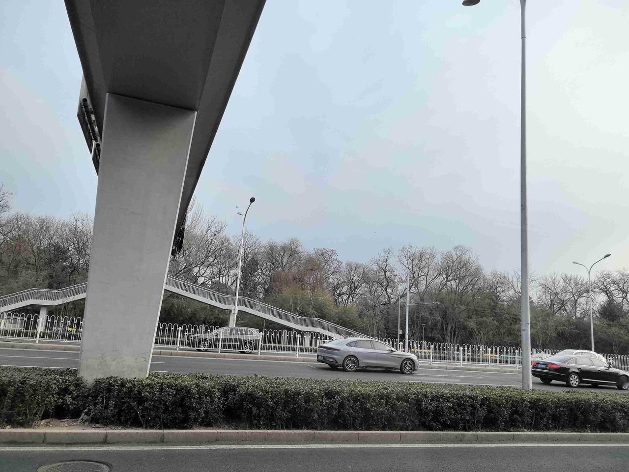 我的今日状态：😁轻松愉快
我这里的天气：☀️晴天