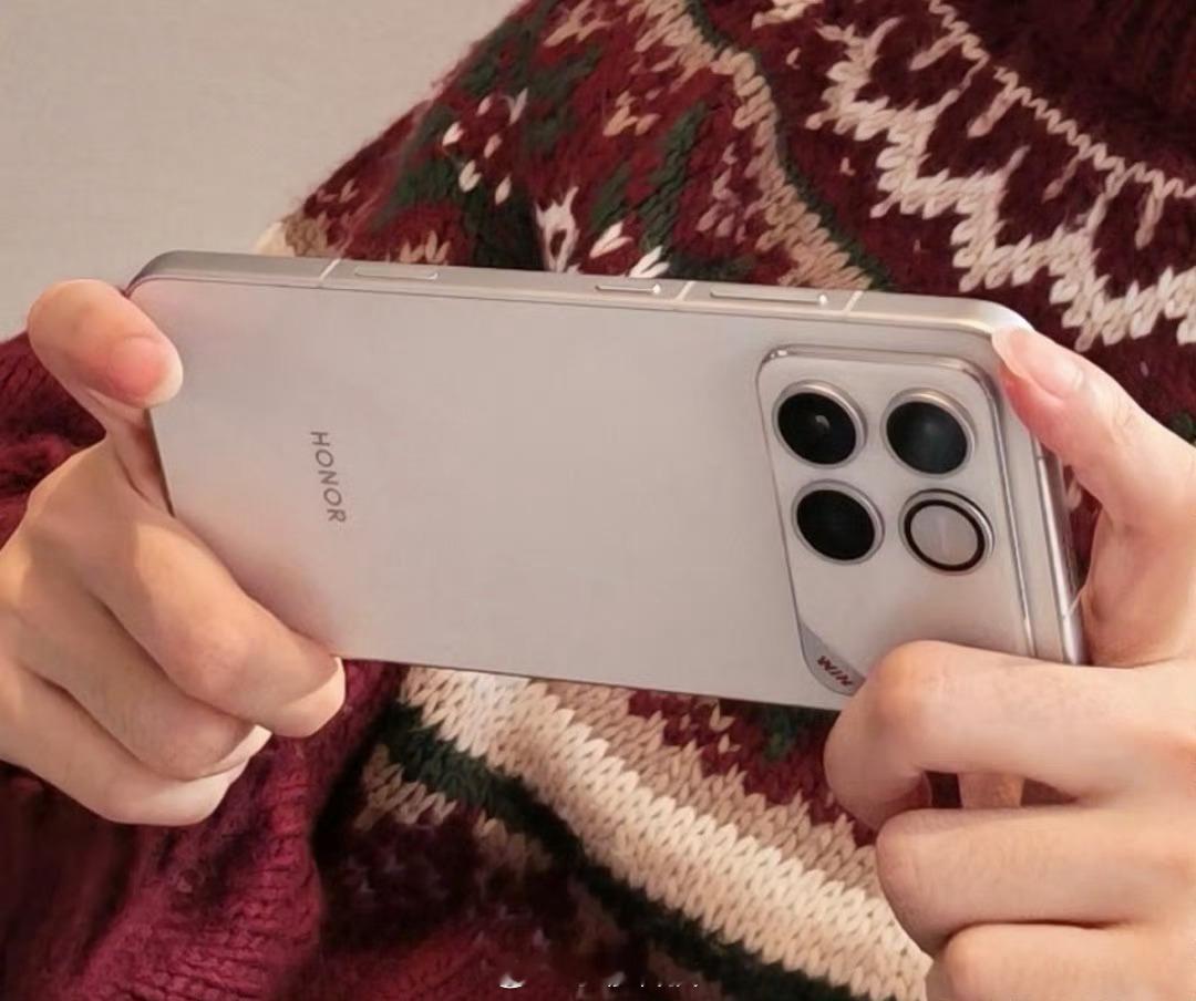 荣耀Win真机曝光了，建议命名Win Pro Max