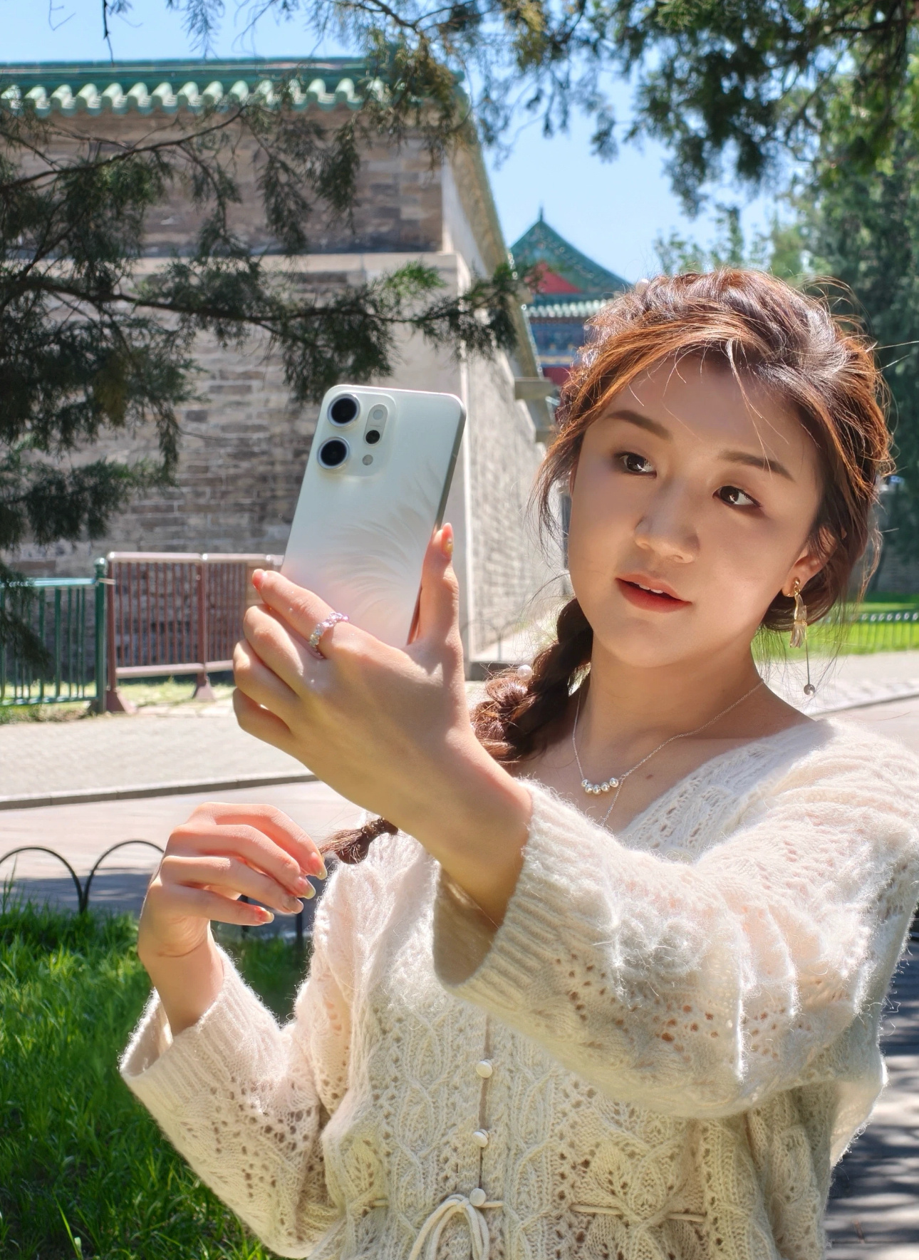 陈梦 | 是女儿是妈妈 📸阳光明媚的日子很适合拍照记录！小梦姐的天坛照片终于放