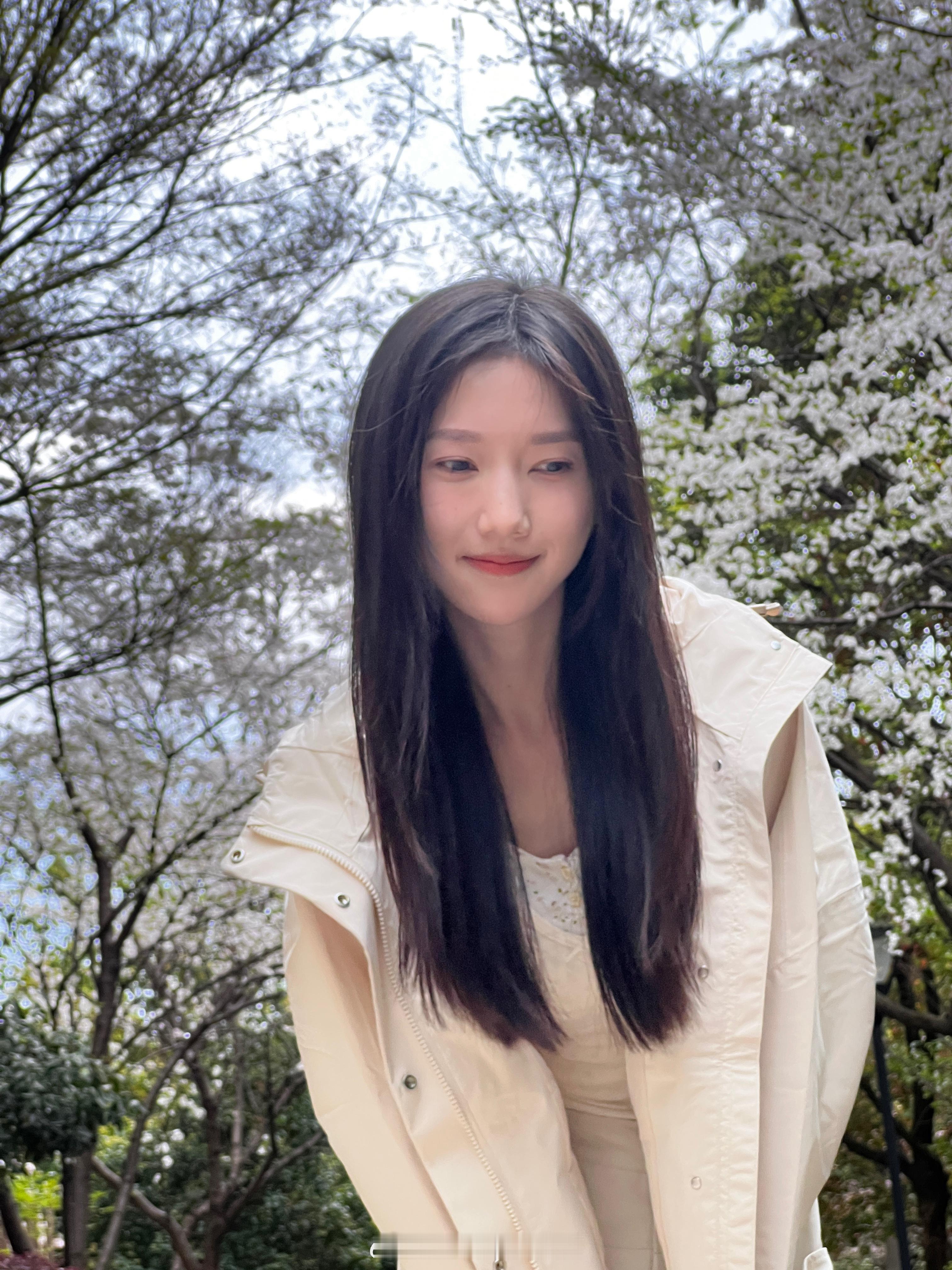 泥嚎我久违的休息日🥹春天快乐！！🌸 ​​​