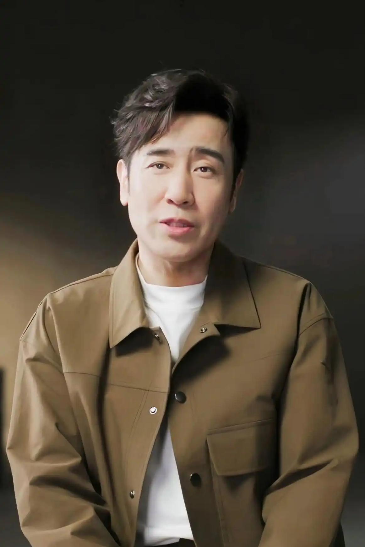 演员于和伟说：“我在接到《沉默的荣耀》剧组的邀约，除了让我演吴石外，还基于对我的