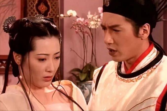 常言道“出轨理由千千万，究竟哪个更扯淡？”现代人聊起出轨，顶多调侃句“爱情骗子”