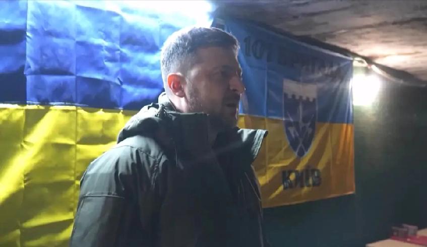 俄乌冲突已持续近4年，前线战况紧张，士兵承受巨大压力，士气低落及逃兵的传言沸沸扬