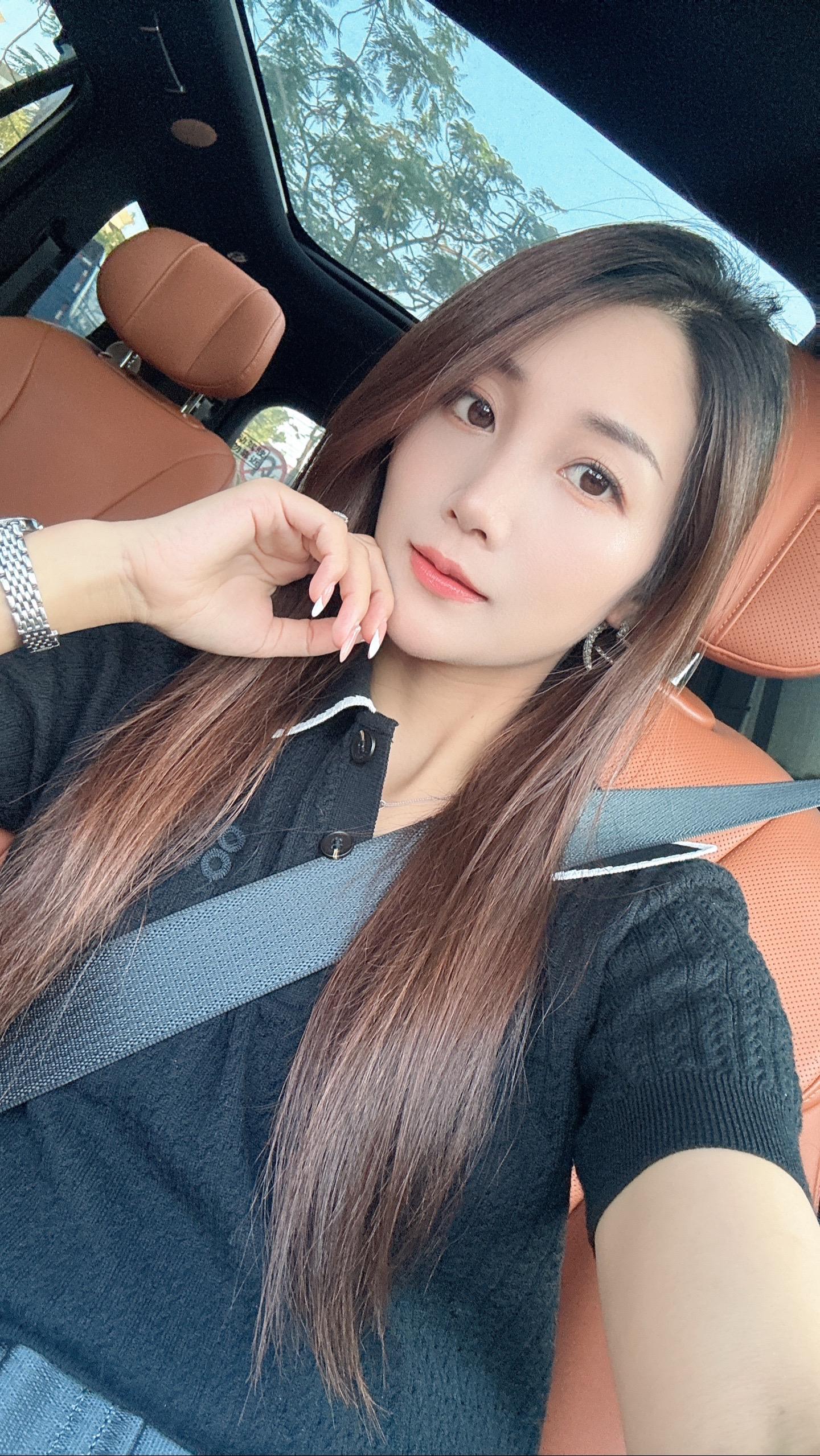 九月再见，十月你好。愿所有的幸运都能与你不期而遇。