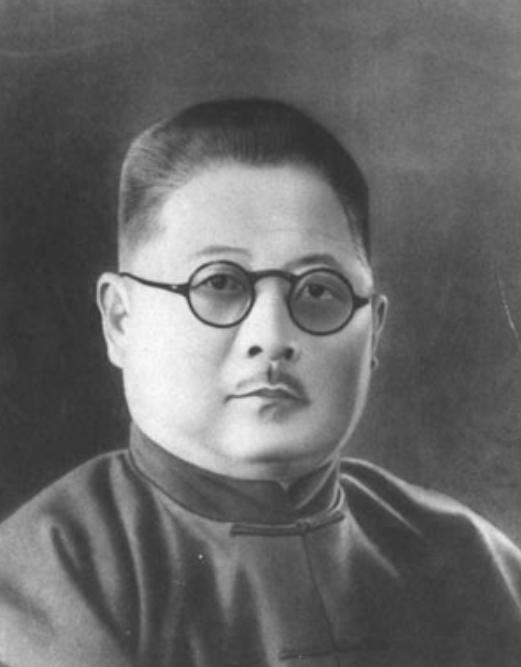 吉鸿昌被枪决以后，他的妻子胡红霞卖掉所有的资产赎回了尸体，不经意间发现丈夫口袋深