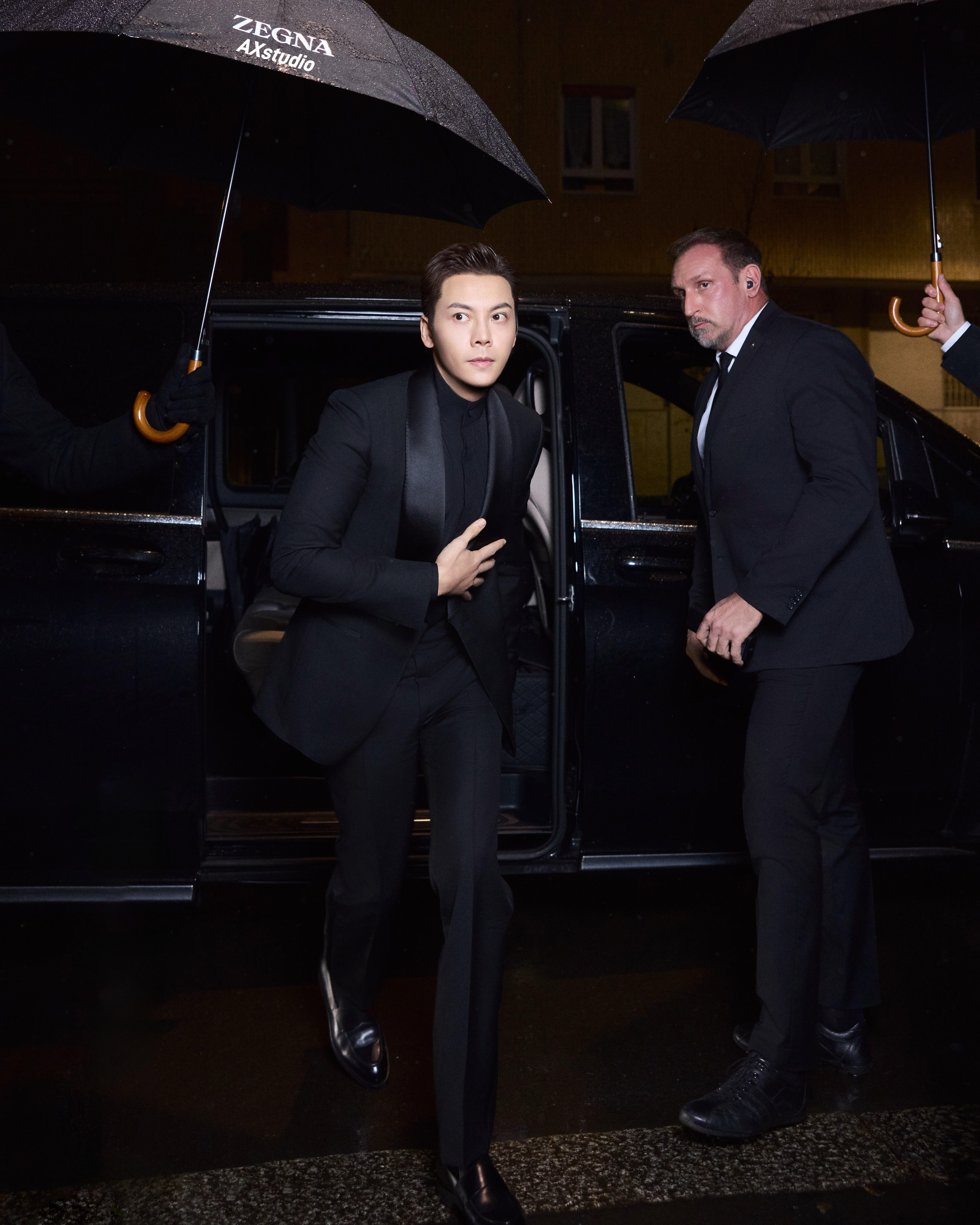 真正的老钱霸总下车陈伟霆霸总下车陈伟霆老钱霸总下车