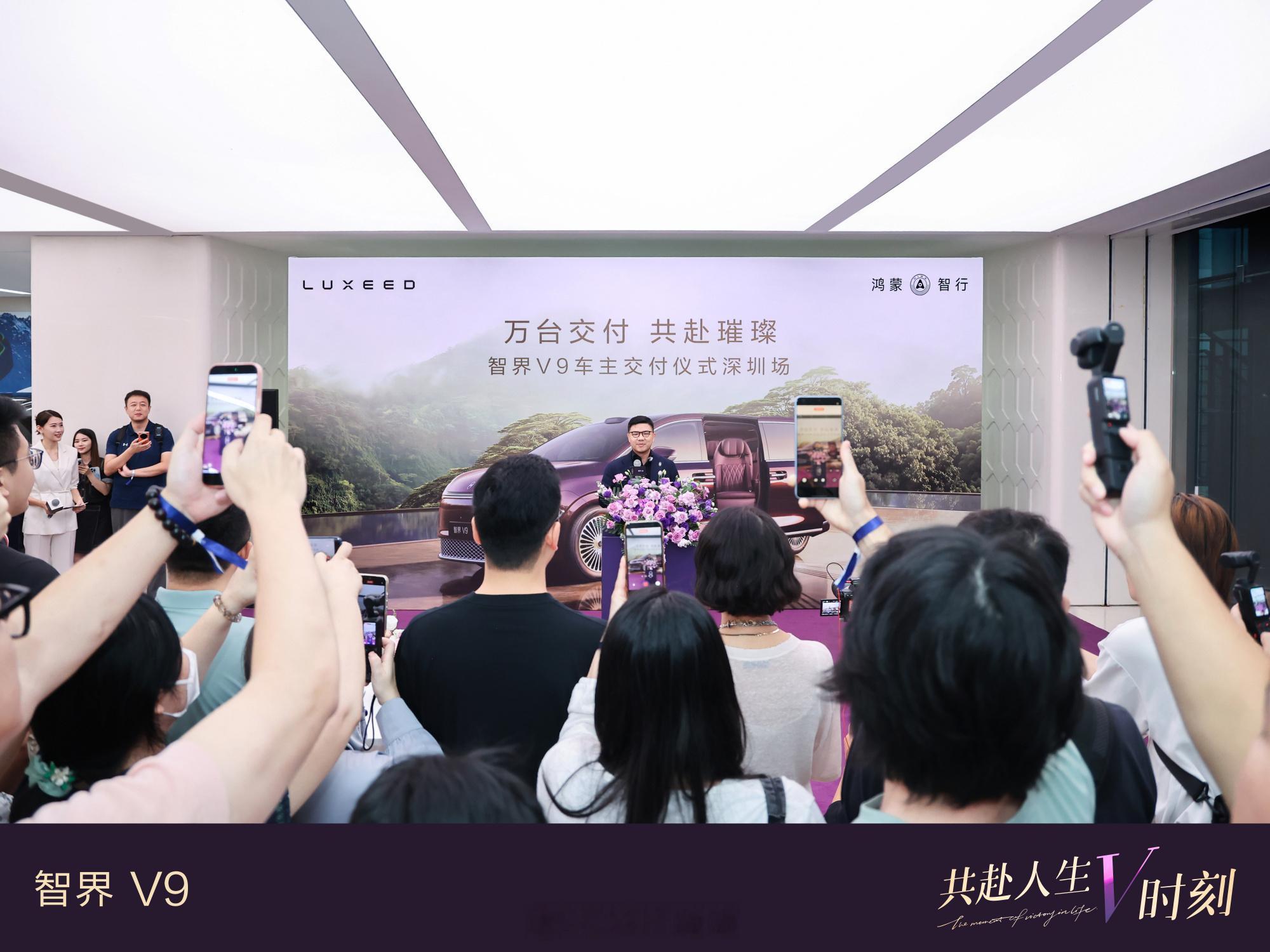 今年MPV市场真的大变天，上半年整个赛道特别冷，6月份全市场销冠才不到7000台