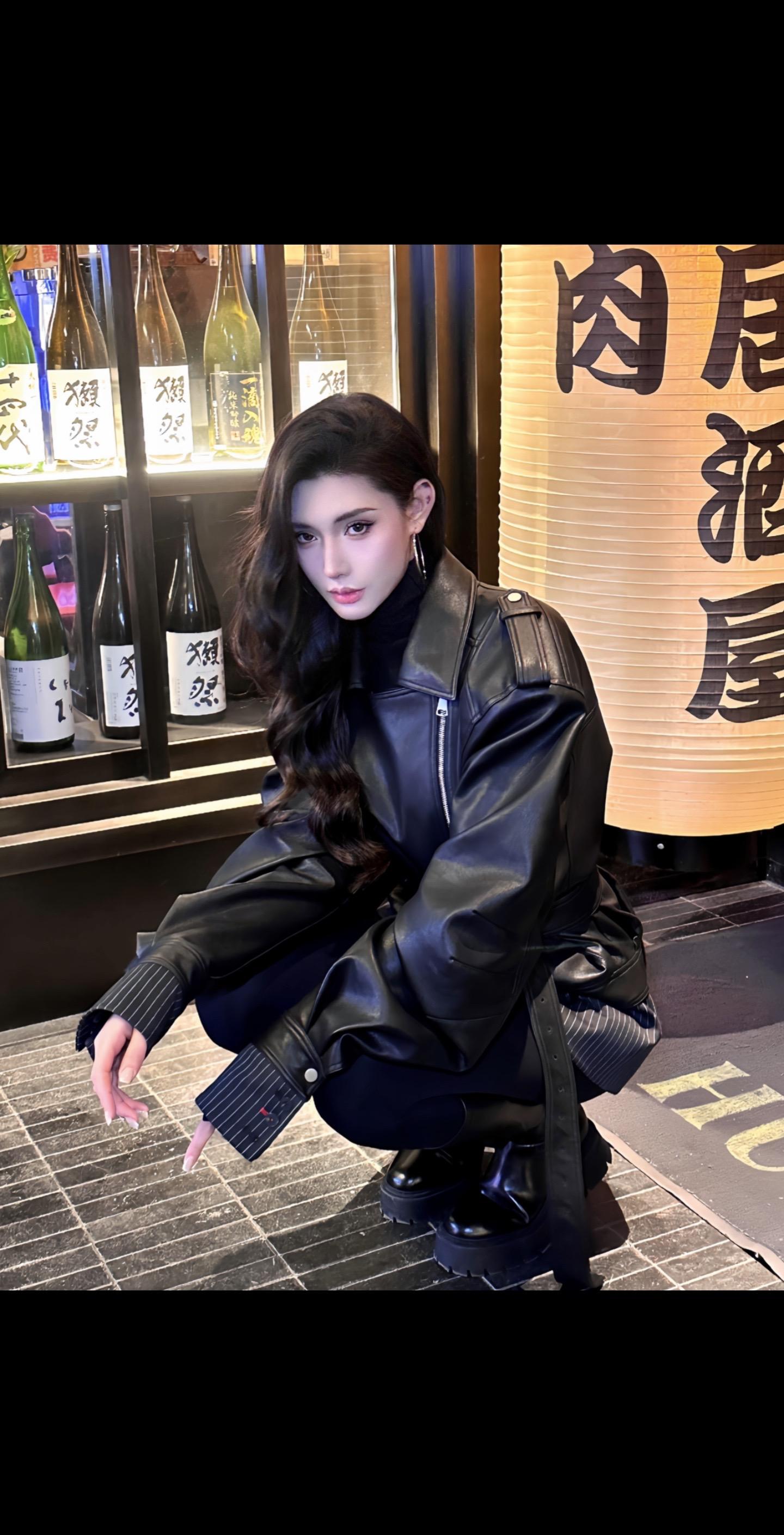 听说我很招美女喜欢。