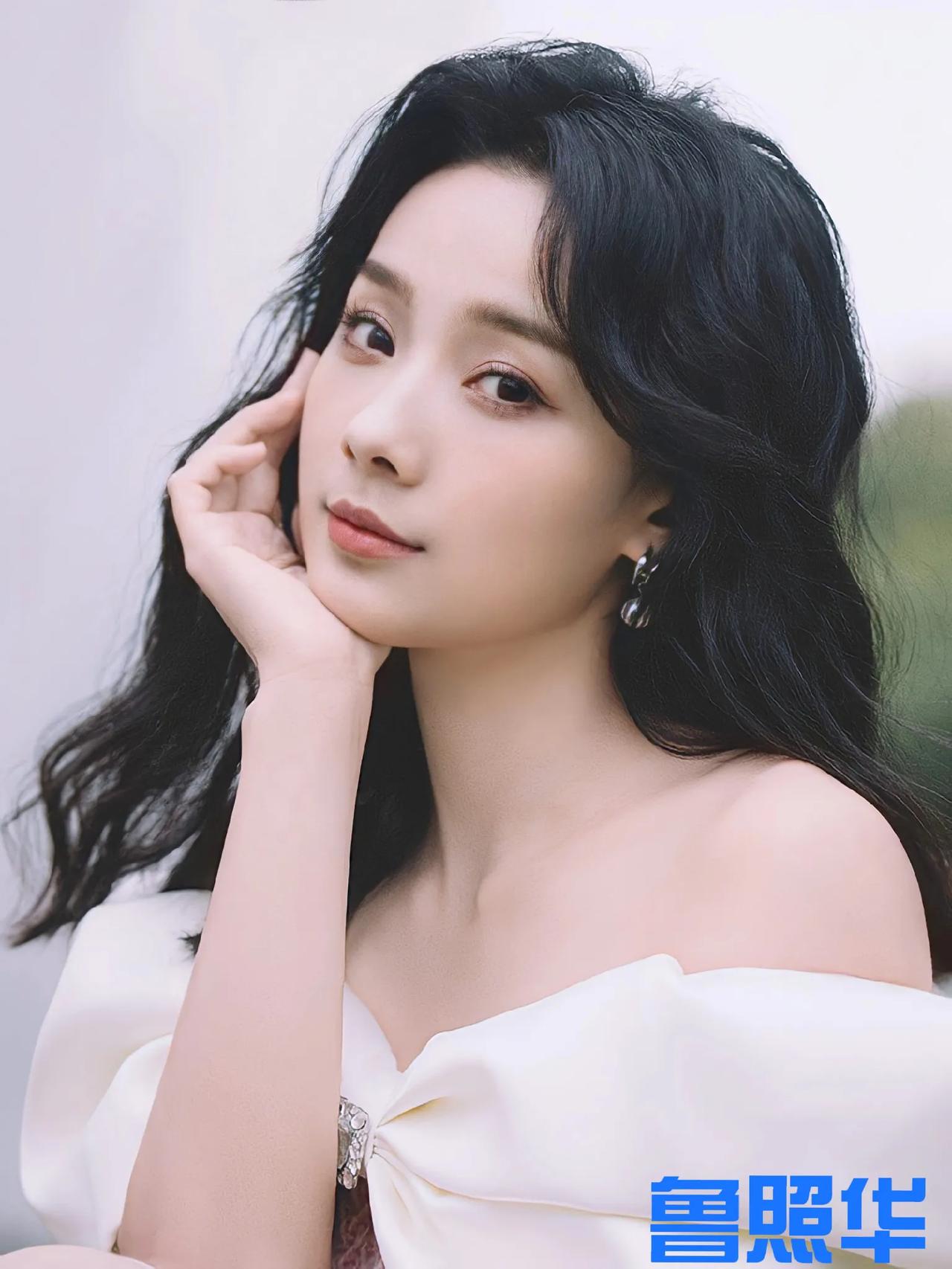 1.宋威龙美力城品牌代言人。
2.鲁照华出演的《承欢记》预计4.9，她目前在《五