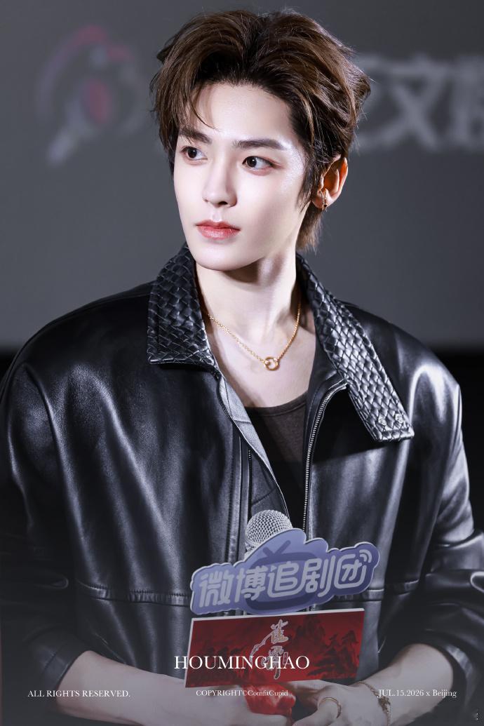 侯明昊原声台词好苏侯明昊这个原声台词爽了啊啊啊俺不中了侯明昊现场原声念台词，这声
