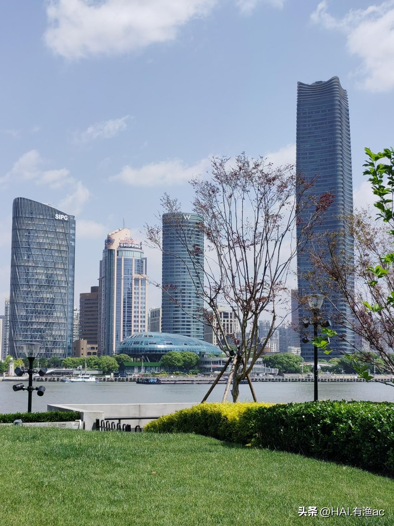 3月成交量突破3万套，是上海楼市一个重要的积极信号：市场回暖企稳

根据最新数据