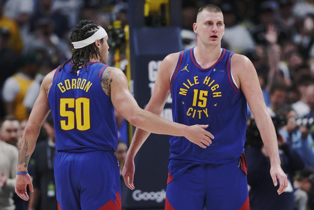 同样是2014年进联盟，一个拿着森林狼1亿合同被全网骂，另一个当初选秀时，电视上