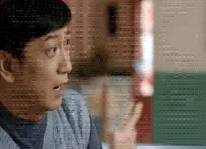 女儿把半瓶醋猛倒进未来继父的酒碗，雨里扯着嗓子喊我不是不想你幸福，我只是怕我们更