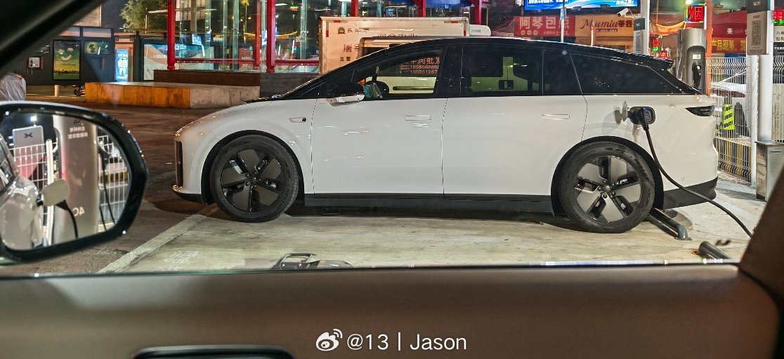 对国内成品油价格采取临时调控都说油价要涨，我也不知道涨了多少。但是，我知道，最近