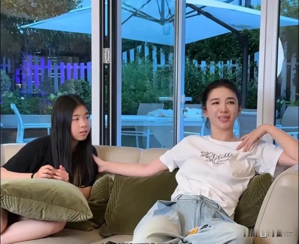 12岁女儿想去韩国当练习生，黄奕极力劝阻，网友直言颜值不过关黄奕女儿