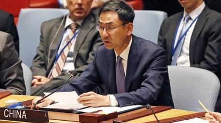 这一次，中美连“演一下”都懒得演了。
 
这国际舞台上的戏码，有时候比电视剧还直