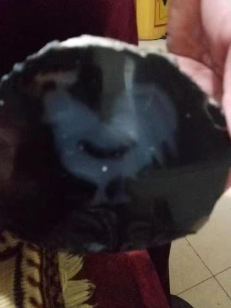 上亿年自然形成的原石玛瑙鸡子。在华豫之门古方专家鉴定自然形成的原石玛瑙鸡子！镇海