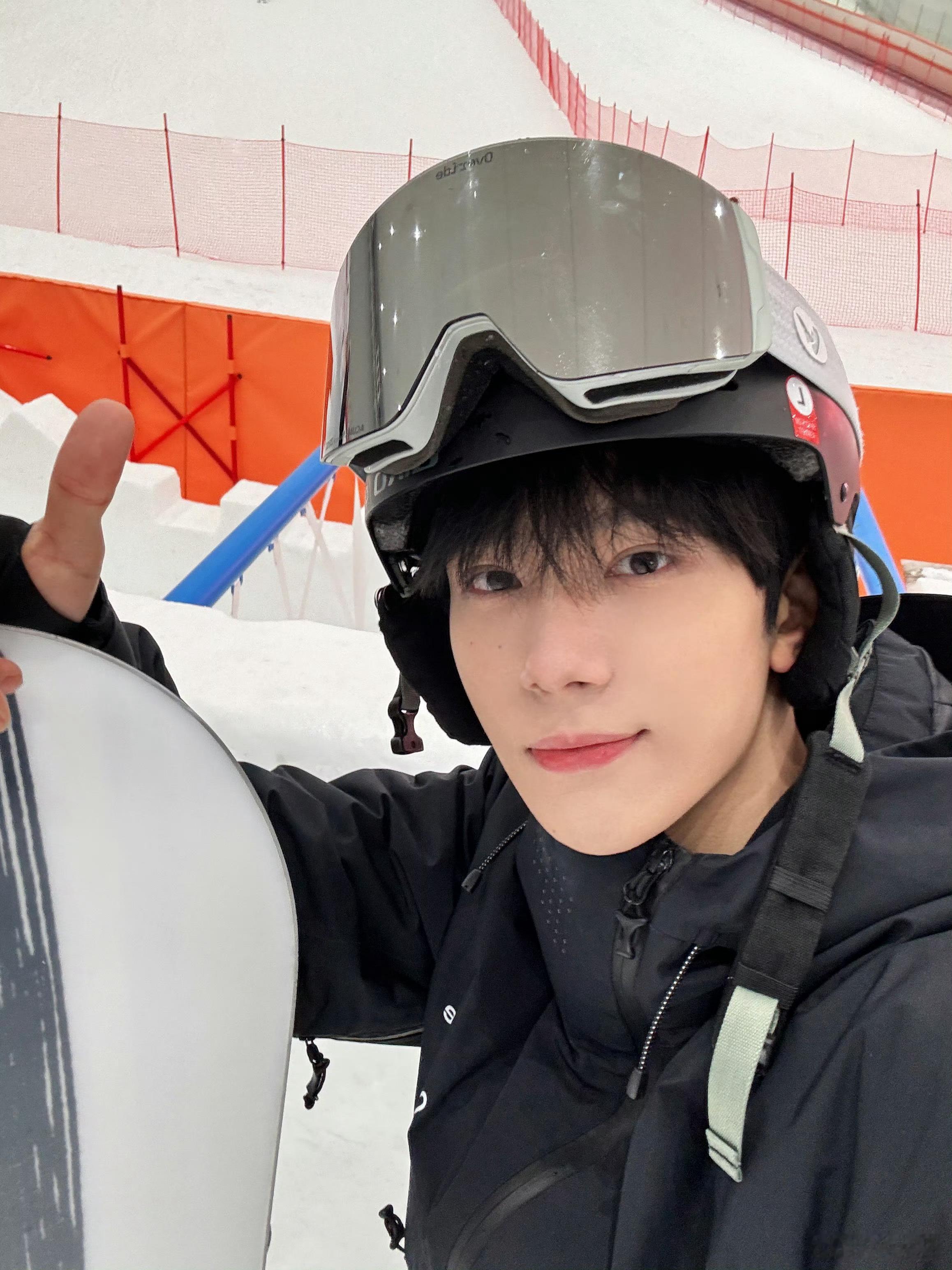 余承恩 yce余承恩天书黎明 yce余承恩顾天 "你像母亲织的旧毛衣，在初雪天给