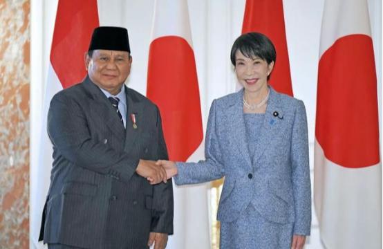 日本又耍花招！白送印尼退役军舰还倒贴渔港改造，目的是为了插手中国南海南部，打着援
