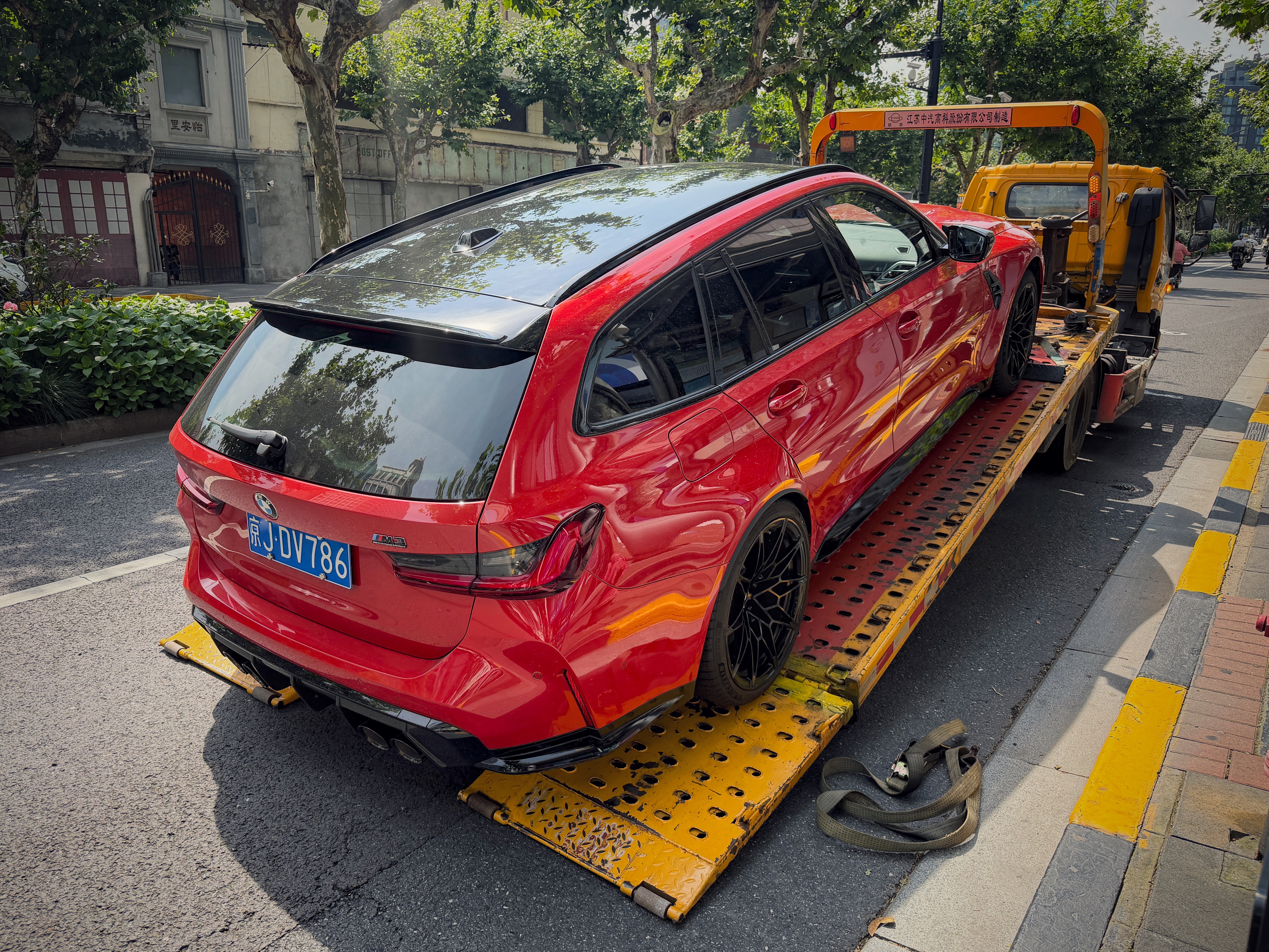 M3 Touring 被接走去上赛精英驾驶培训，我也在收拾行行李准备出发一下站了