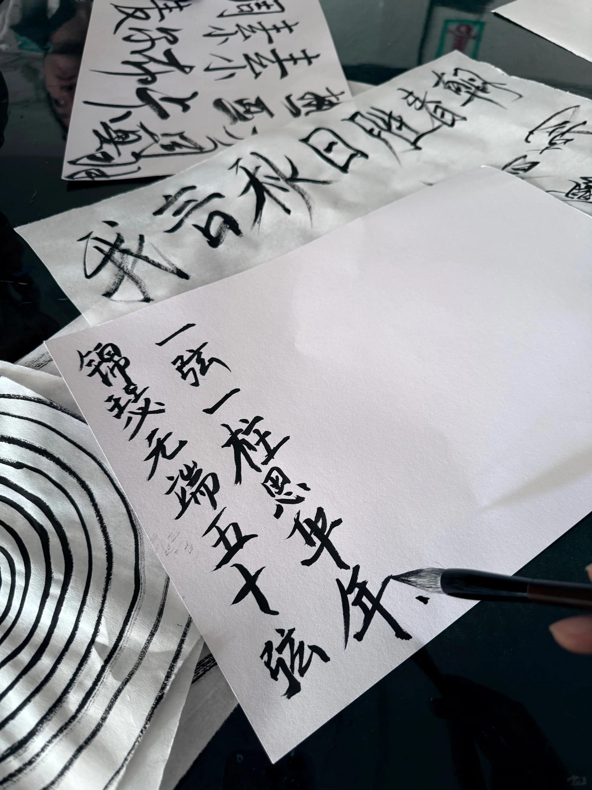辛辛苦苦的给自己找了一份辛辛苦苦的工作工作的内耗都在看见☀️时消散 